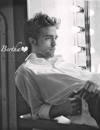 robert pattinson vanity fair pictures. robert-pattinson-vanity-fair-1