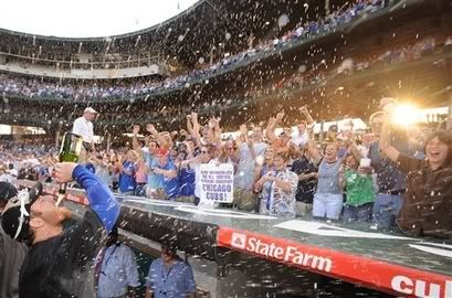 Ooo look at Wrigley Field in all the pretty champagne!