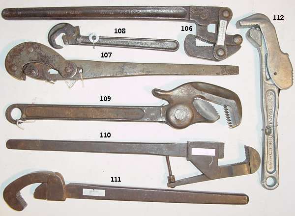 5 Vintage Miscellaneous Wrenches and Tools 0720