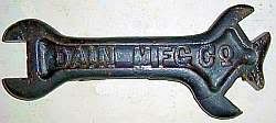  Dain Large Letters Wrench Pic