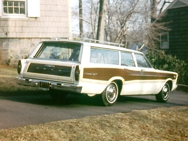 33_196620Ford20Country20Squire.jpg
