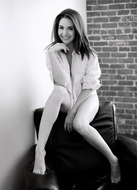 alison brie hot pics. alison brie hot photos. alison