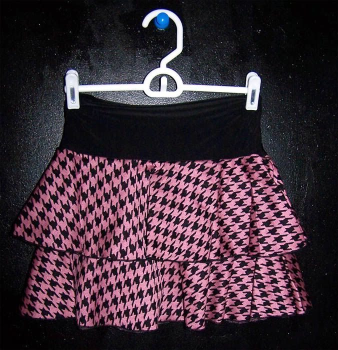 Pink_black_patterned_dance_skirt.jpg