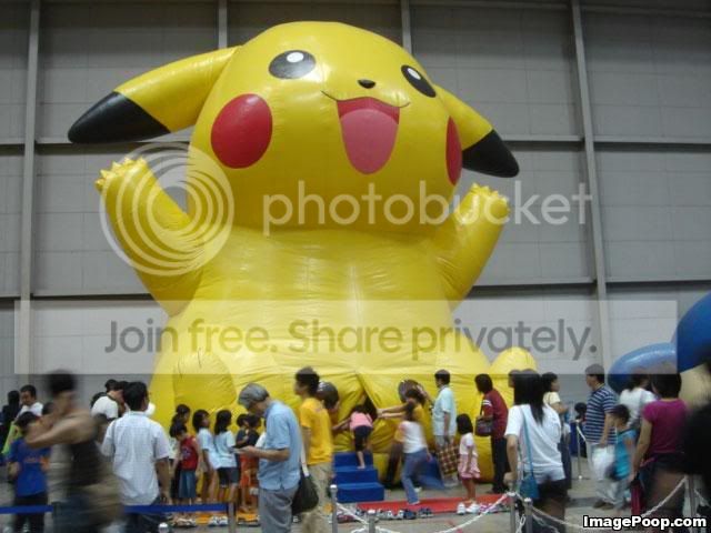 kids_crawl_into_an_inflatable_pikac.jpg