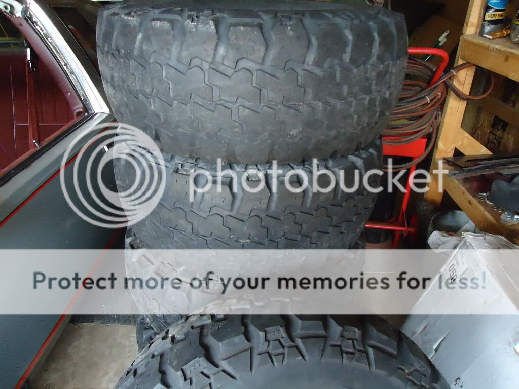 Tires: - Worn out Parnelli Jones Dirt Grips 36x14.50x16(Gone,tossed ...